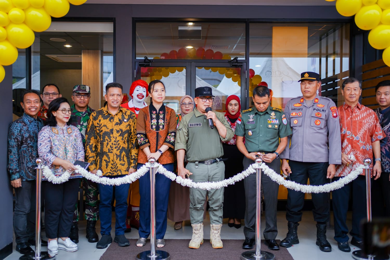 McDonald’s Resmi Dibuka di Bumi Raya City, Komitmen Majukan Daerah dan Tenaga Kerja Lokal