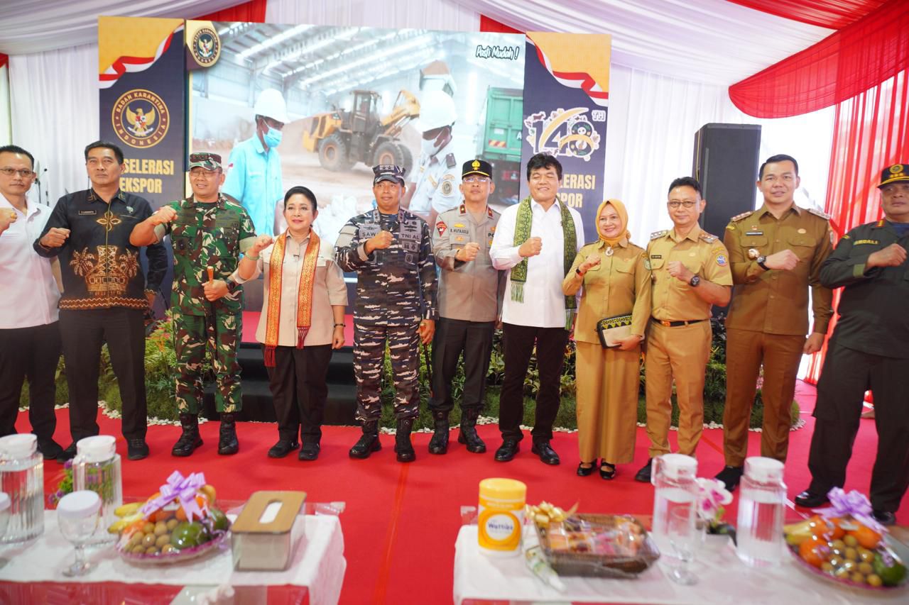 Pontianak Lepas Ekspor Kratom dan Ikan Arwana Pertama di Kalbar, Hadir Titiek Soeharto