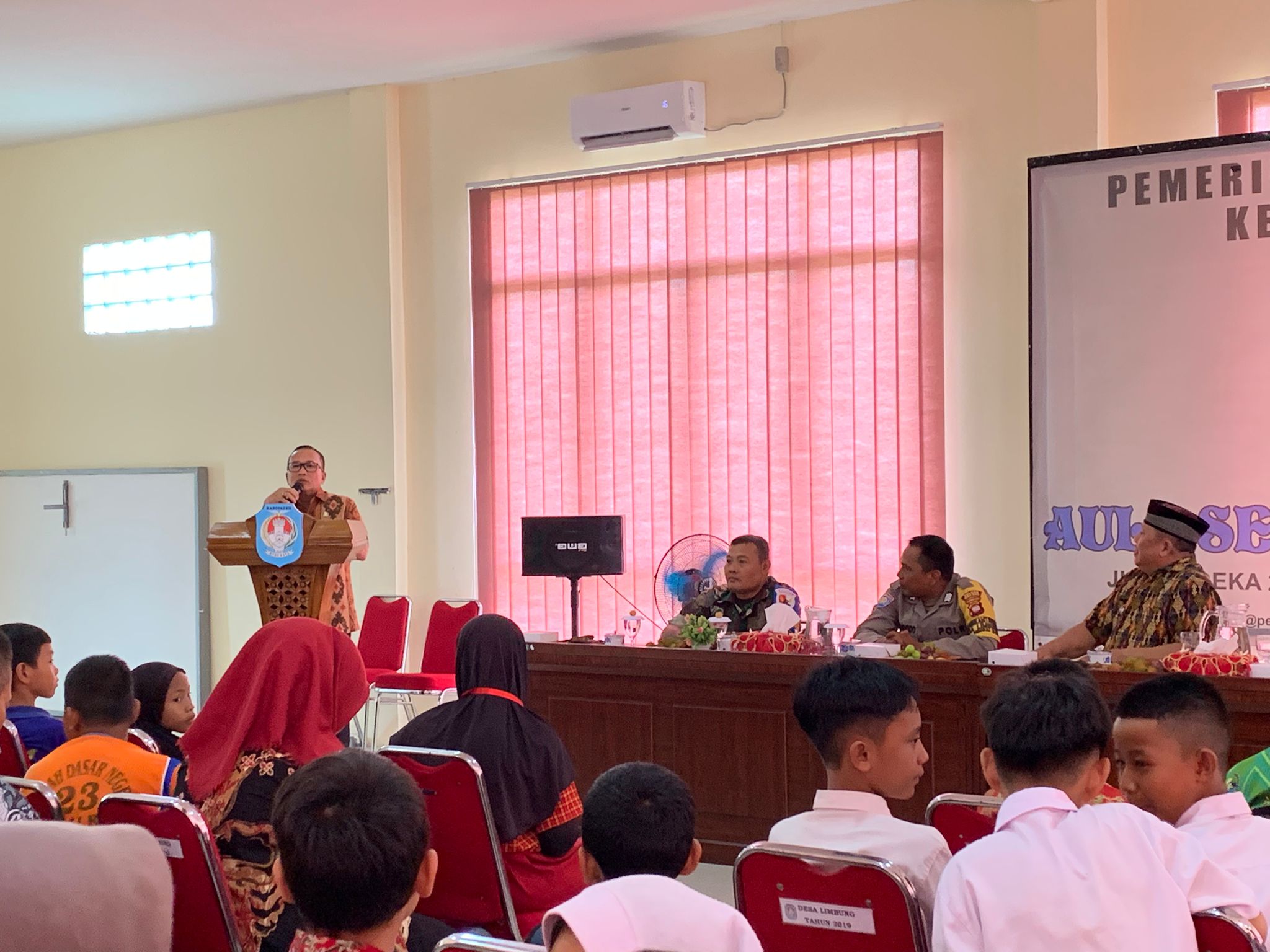 Pemerintah Desa Limbung