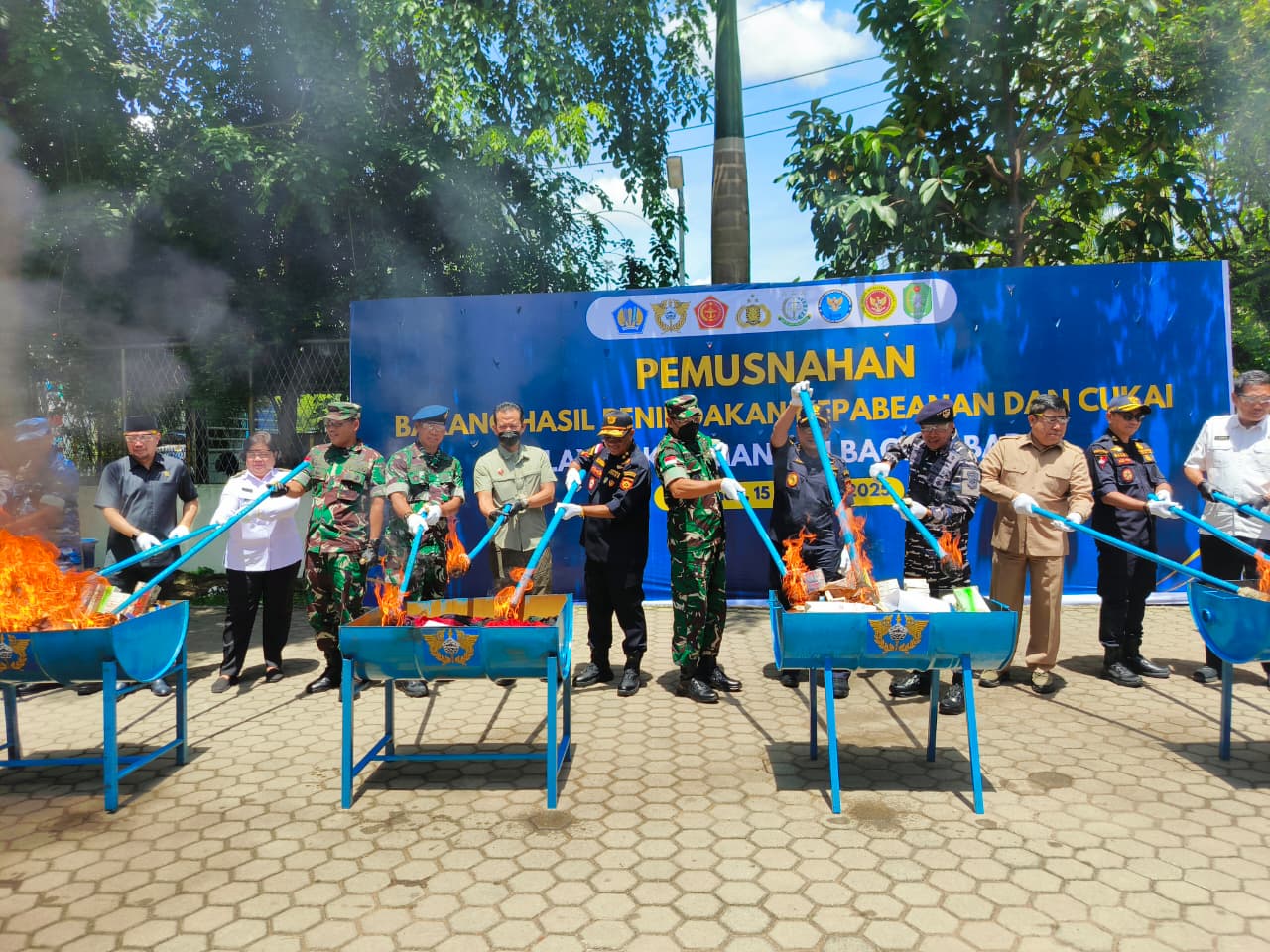 Bea Cukai Kalbar telah melakukan 437 kali penindakan dengan total nilai barang mencapai Rp274,7 miliar.