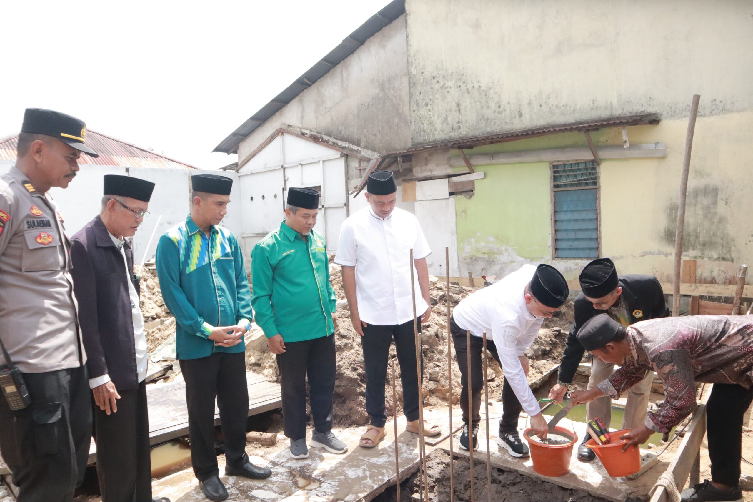 Wali Kota Pontianak Letakkan Batu Pertama Pembangunan Sekretariat LDII