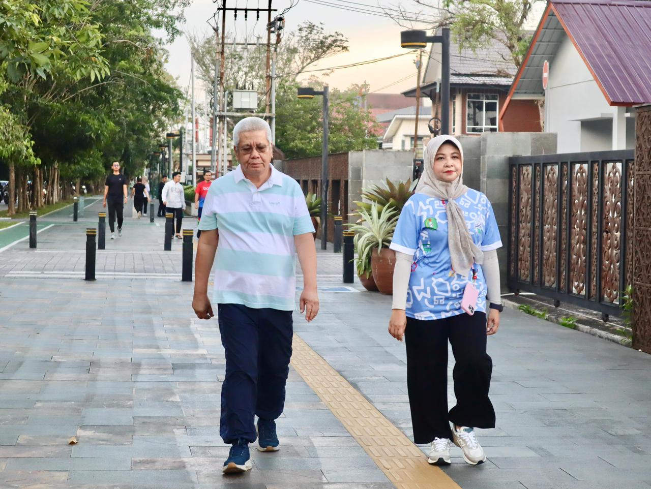 Melalui kampanye ASN Kalbar Olahraga 30 Menit Sehari, BPSDM Kalbar juga berupaya mendorong terbentuknya budaya kerja yang sehat dan aktif di seluruh perangkat daerah
