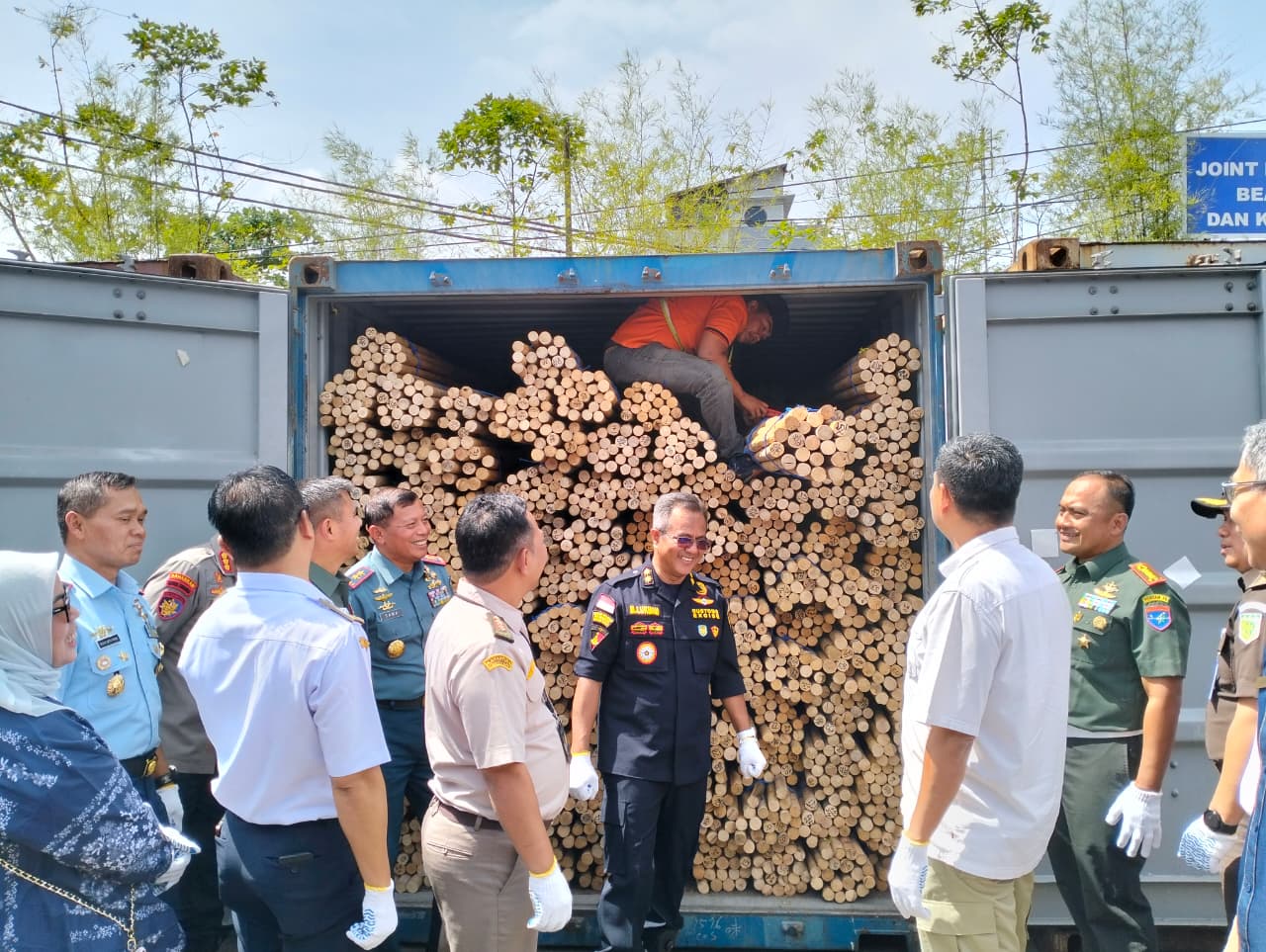 Bea Cukai Gagalkan Ekspor Rotan Ilegal 58,3 Ton ke Tiongkok
