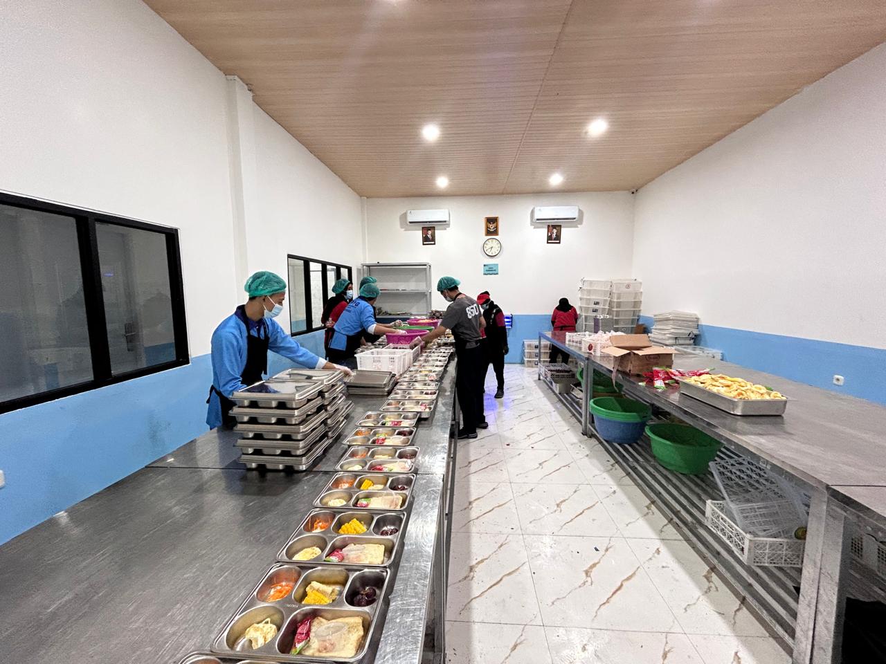 Cegah Kontaminasi dan Makanan Basi, Ini Standar Ketat Dapur SPPG Sungai Bangkong 7