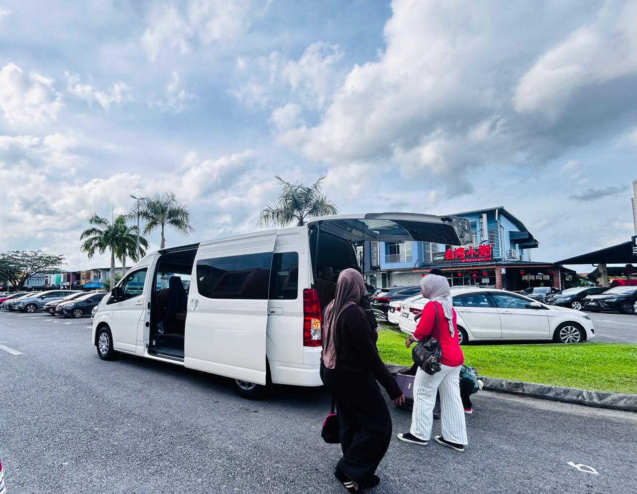 Liburan ke Kuching Cuma Rp1 Juta! Paket 3 Hari 2 Malam Assalam Transport Jadi Favorit Warga Kalbar