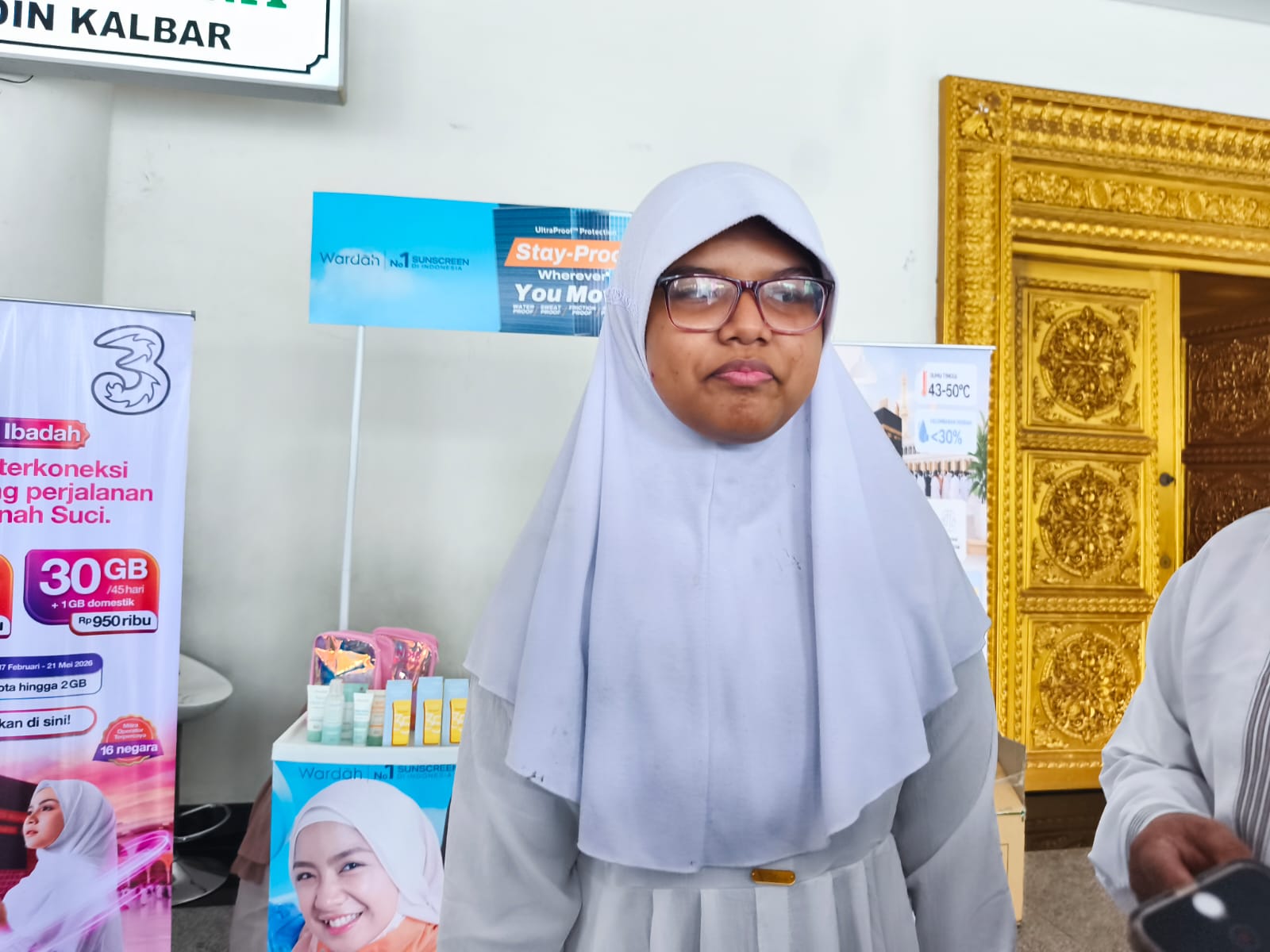 Aila Afifah Asal Pontianak Jadi Calhaj Termuda di Indonesia