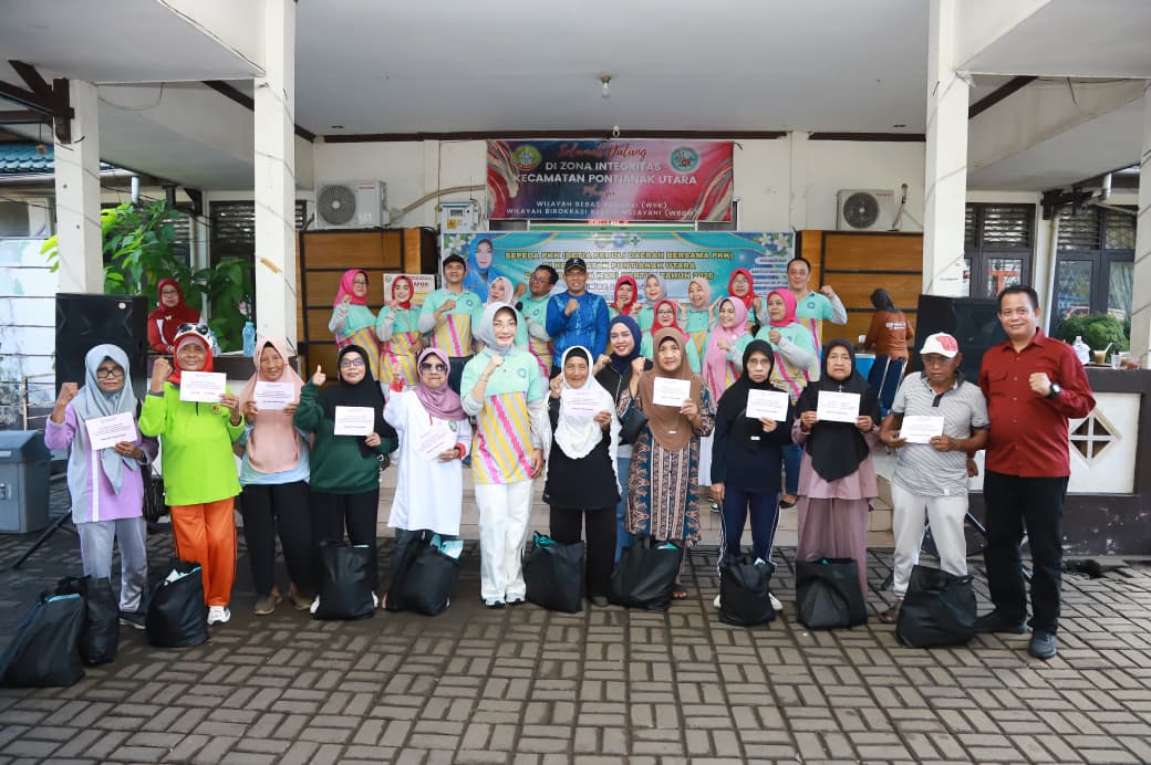 Hari Kartini, PKK Pontianak Gelar Aksi Santuni Lansia