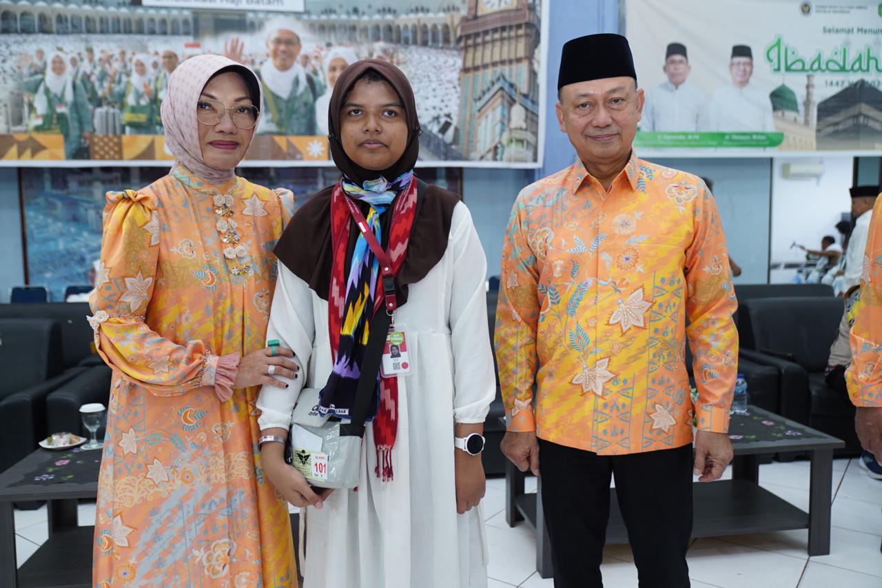 Aila Afifah, Calon Haji Termuda dari Pontianak yang Ingin Doakan Ibunya di Tanah Suci