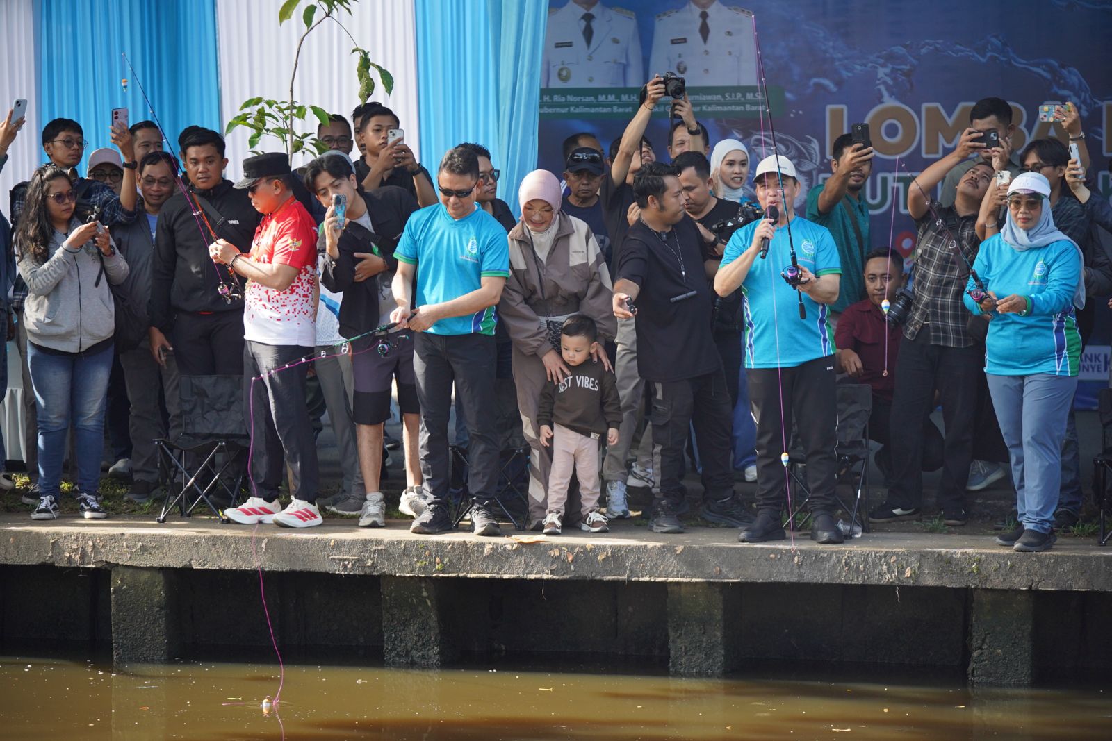 Wako Edi Mancing Bareng Ribuan Peserta Lomba