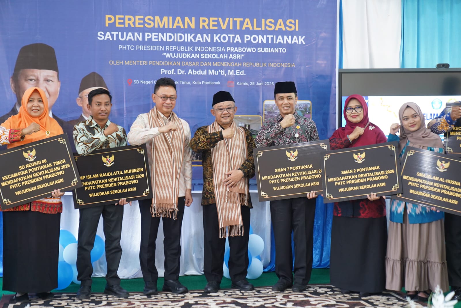 Menteri Dikdasmen Resmikan 27 Sekolah di Pontianak, Revitalisasi Tingkatkan Mutu Pendidikan dan Kenyamanan Belajar