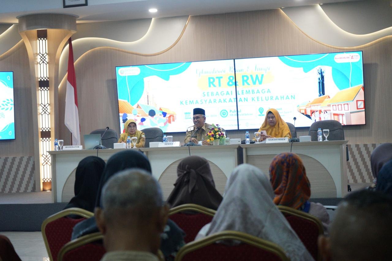 Sekda Pontianak Tegaskan RT dan RW Jadi Mitra Strategis Pemerintah